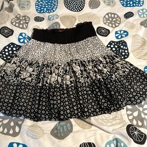 San Francisco vintage Women’s short cotton skirt. Size small.